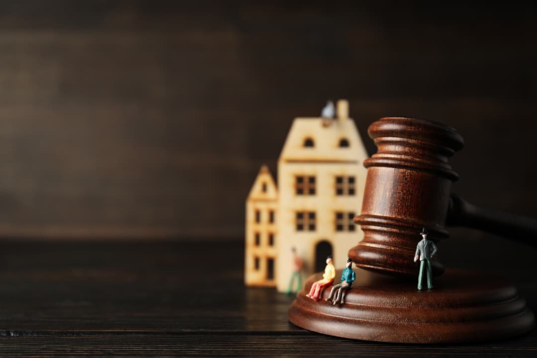 Учредяване на ипотеки и обезпечения